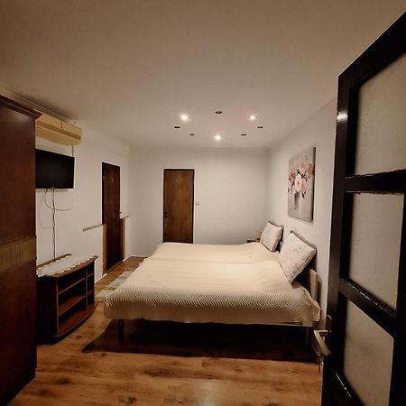Amma Rooms Gruda Exterior photo
