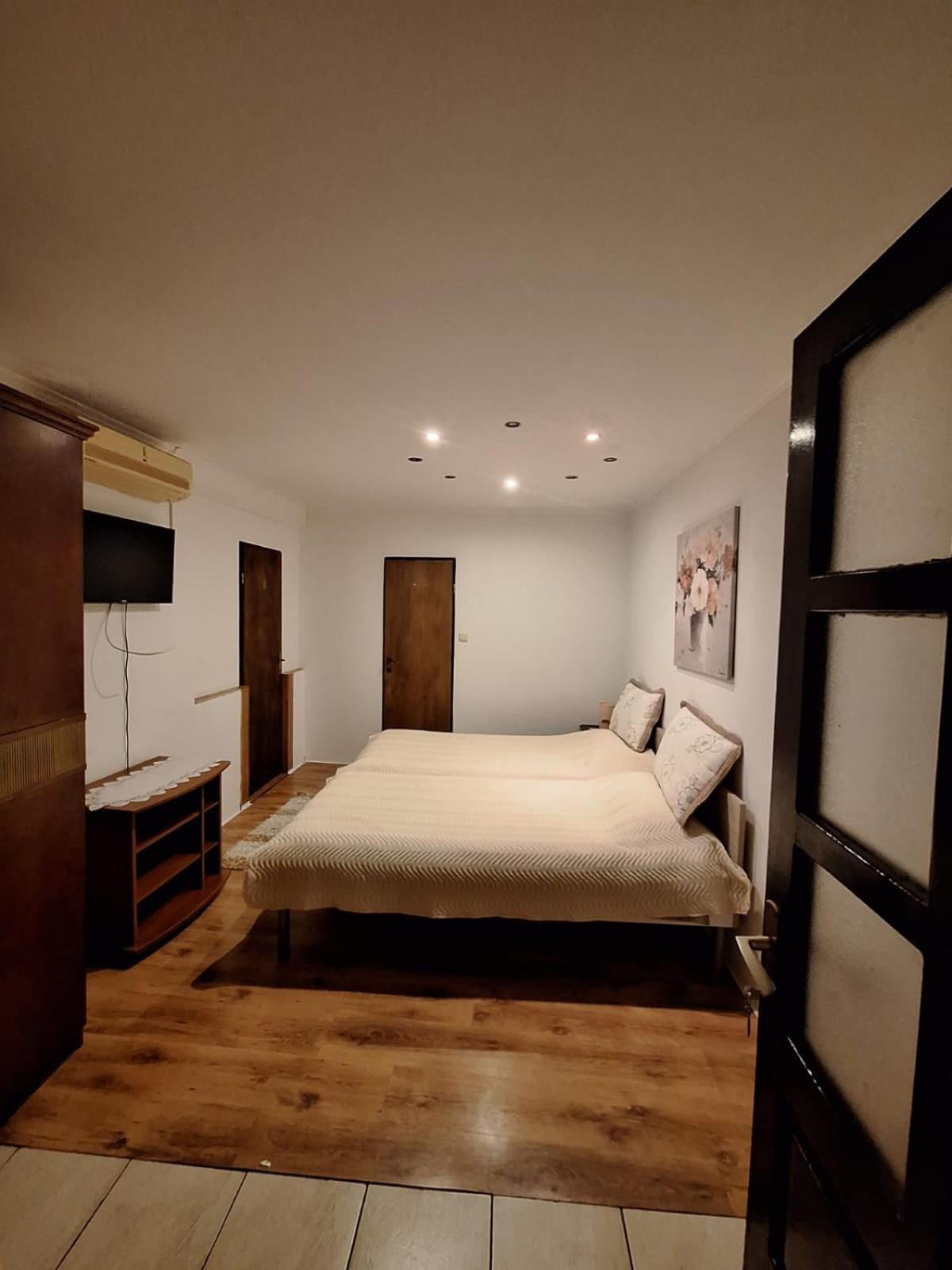 Amma Rooms Gruda Exterior photo